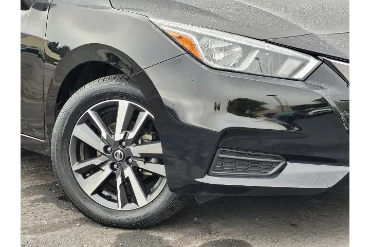 $10500 : Nissan Versa 2021 SV 4dr Sed image 5