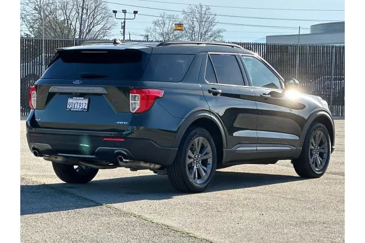 $33645 : Ford Explorer 2022 AWD XLT 4 image 3