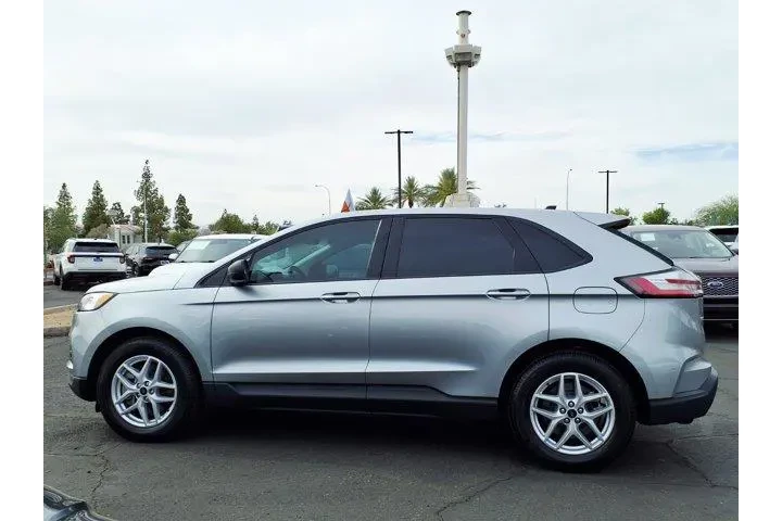 $24860 : Ford Edge 2024 AWD SE 4dr SU image 3