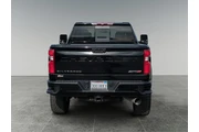 Chevrolet Silverado 2500HD 2 thumbnail