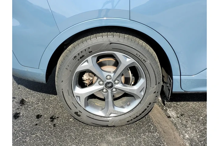 $20898 : Ford Escape 2023 ST-Line 4dr image 10