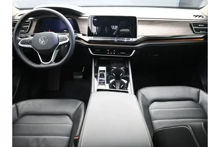 $39834 : Volkswagen Atlas 2025 AWD SE image 3