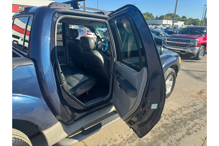 $4450 : 2003 Explorer Sport Trac 4dr image 10