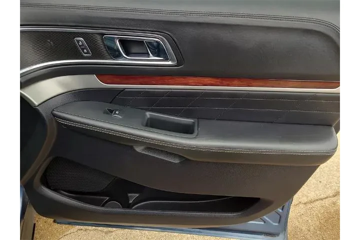 $26753 : Ford Explorer 2019 AWD Plati image 9