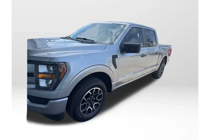 $32178 : Ford F-150 2023 4x2 XL 4dr S image 9