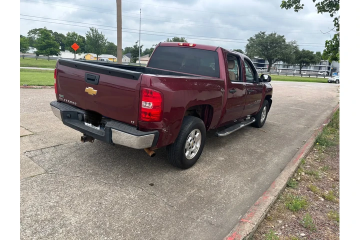$5800 : 2009 Chevy Silverado image 2