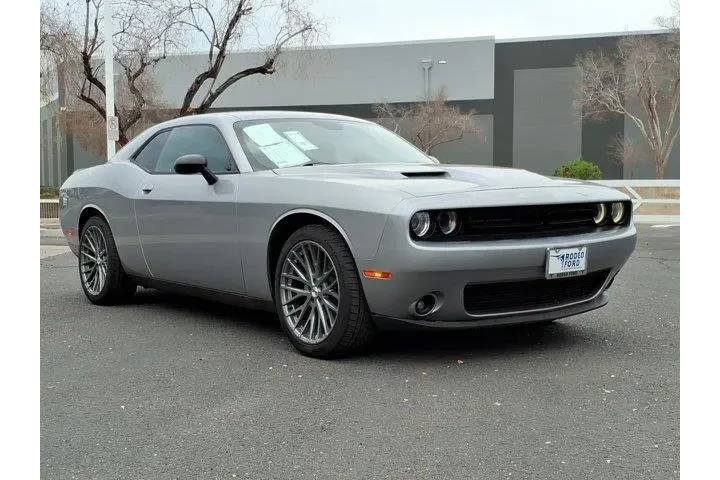 $11999 : Dodge Challenger 2016 SXT 2d image 7