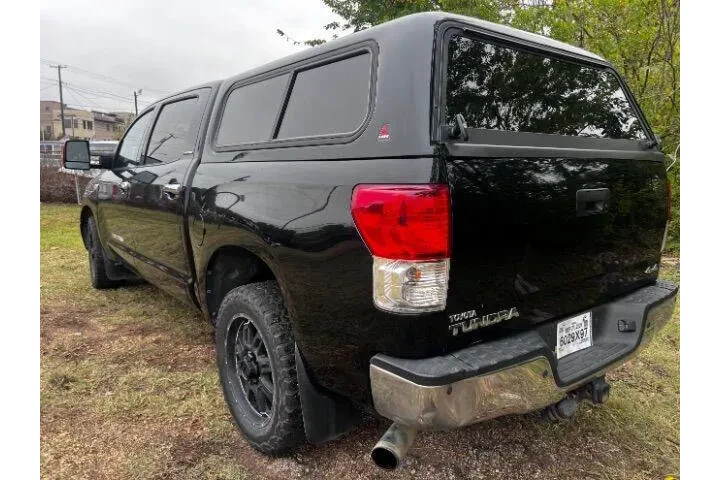 $19995 : 2011 Tundra Limited image 4