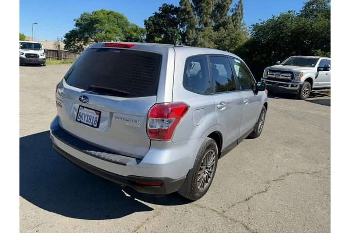 $11500 : Subaru Forester 2014 AWD 2.5 image 5