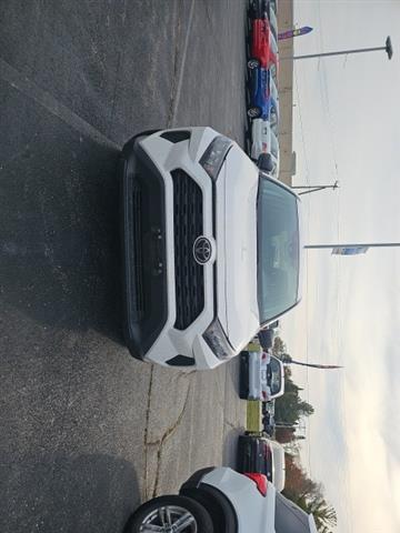 $22990 : Pre-Owned 2022 RAV4 LE image 7