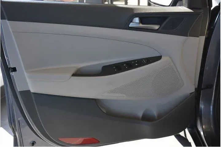 $9999 : Hyundai TUCSON 2017 AWD SE 4 image 7