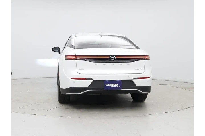 $36998 : Toyota Crown 2023 AWD Limite image 6