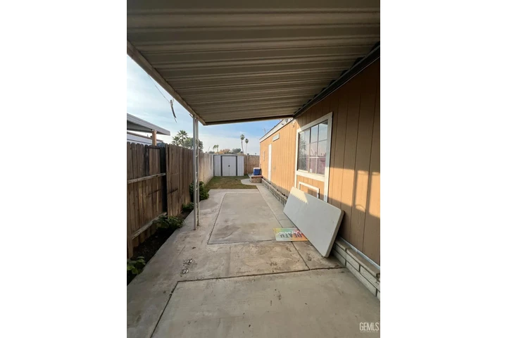 $1000 : Cozy 2- bedroom and 1 bath image 8