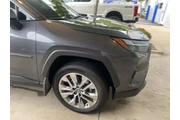 $37942 : Toyota RAV4 2025 XLE Premium thumbnail