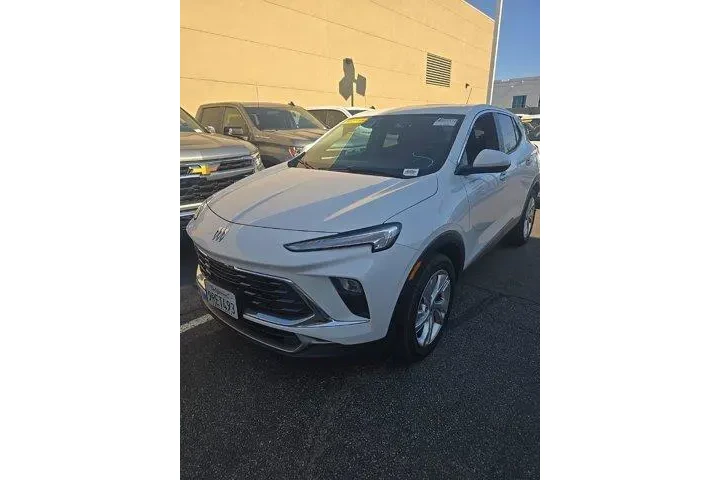 $20000 : Buick Encore GX 2025 Preferr image 1