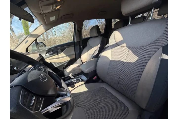 $11999 : 2019 Santa Fe SE 2.4L image 6