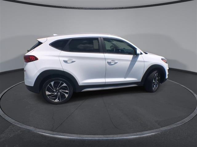 $18000 : PRE-OWNED 2019 HYUNDAI TUCSON image 9