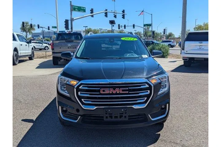 GMC Terrain 2024 AWD SLT 4dr image 8