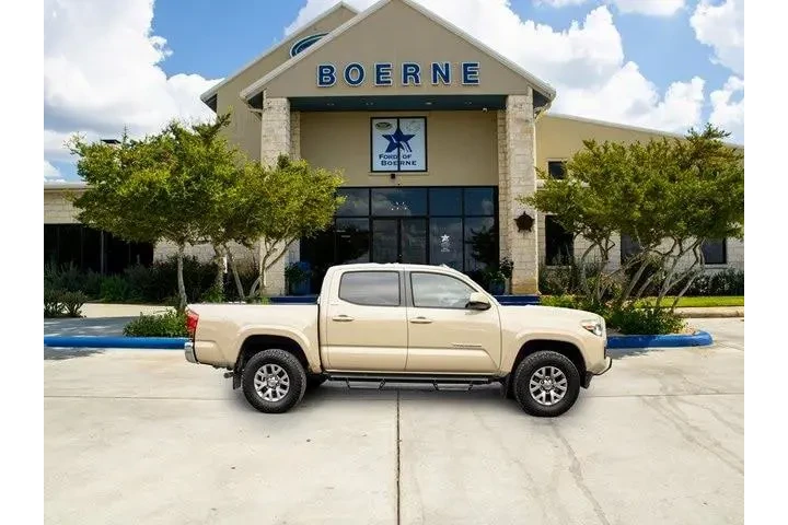 $21947 : Toyota Tacoma 2017 4x2 TRD O image 6