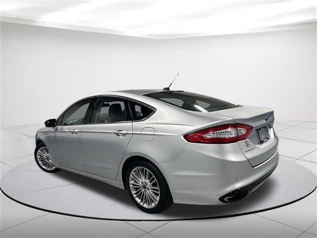 $8403 : Pre-Owned 2016 Fusion SE image 3