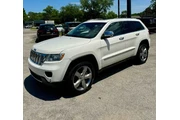 $6900 : 2011 Grand Cherokee Overland thumbnail
