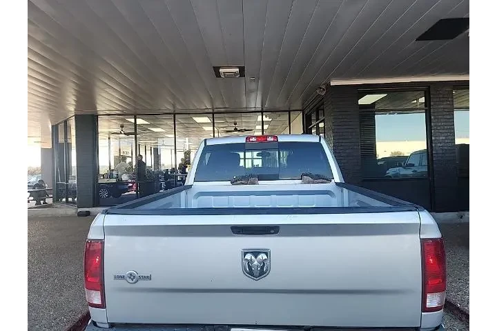 Ram 1500 2012 4x2 SLT 4dr Cr image 4
