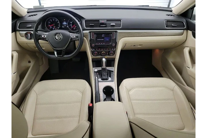 $15998 : Volkswagen Passat 2018 2.0T image 9