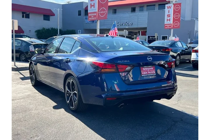 $21998 : Nissan Altima 2024 2.5 SR 4d image 3