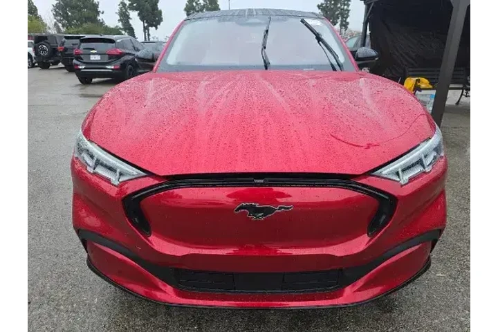 $31950 : Ford Mustang Mach-E 2022 AWD image 2