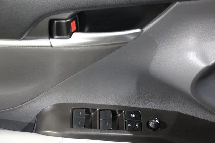 $28983 : Toyota Camry 2024 LE 4dr Sed image 7