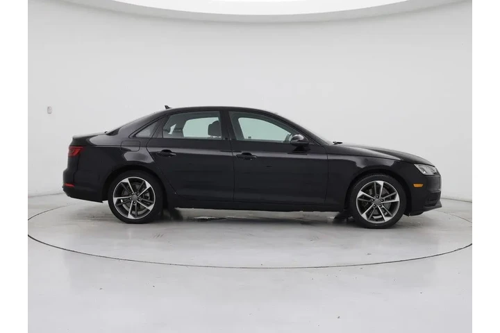 $16998 : Audi A4 2019 Titanium 40 TFS image 7