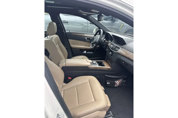 $10900 : Mercedes-Benz E-Class 2011 A image 7