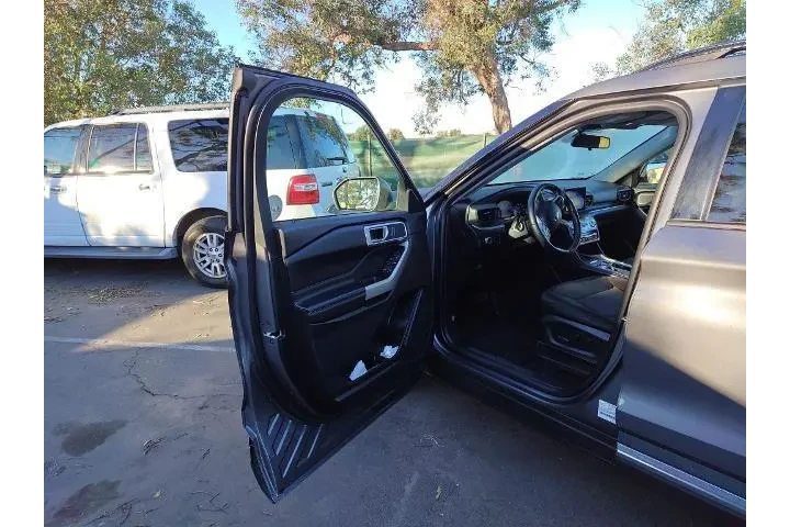 $21513 : Ford Explorer 2022 AWD XLT 4 image 7