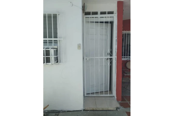 $60 : Alquilo habitación anexa con image 2