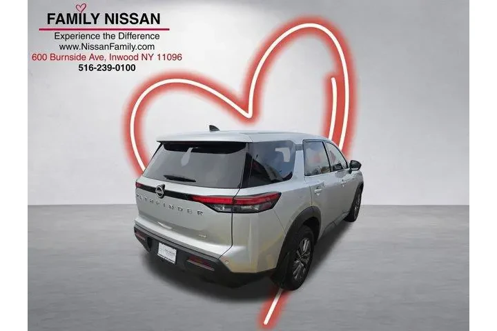$29984 : Nissan Pathfinder 2025 AWD S image 3