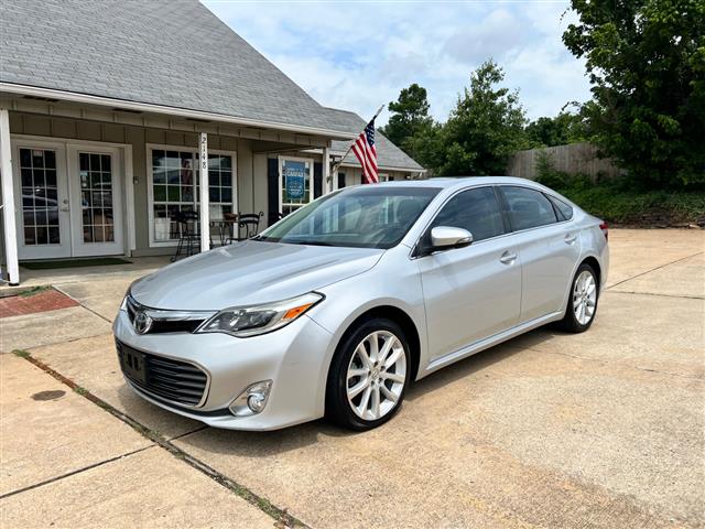 $17995 : 2014 Avalon image 1