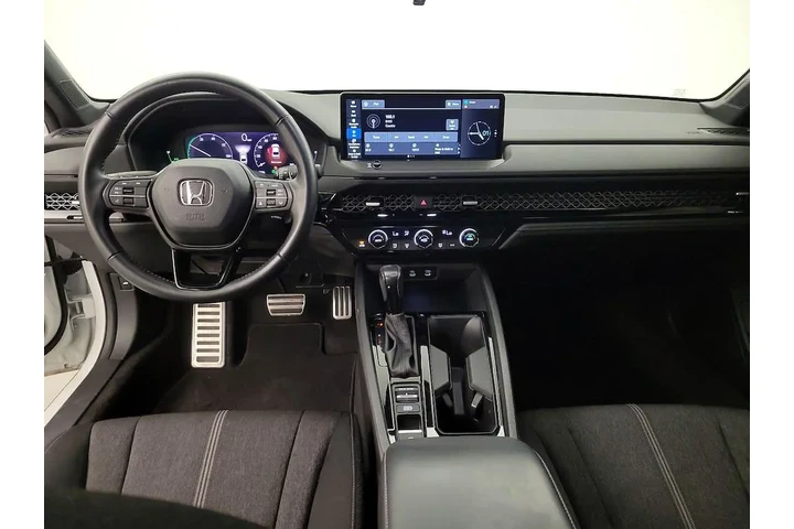 $27998 : Honda Accord Hybrid 2024 Spo image 9