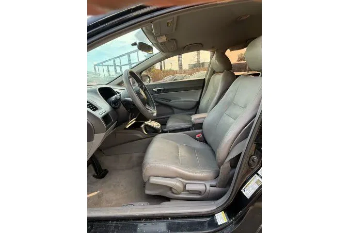 $6000 : Honda Civic 2009 LX 4dr Seda image 7