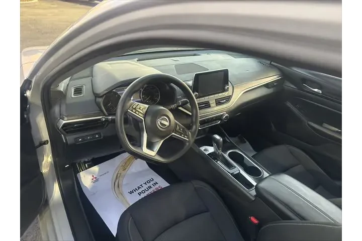 $19999 : Nissan Altima 2024 2.5 SV 4d image 9