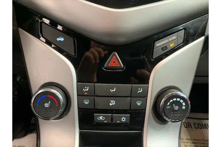 $10989 : Chevrolet Cruze Limited 2016 image 6