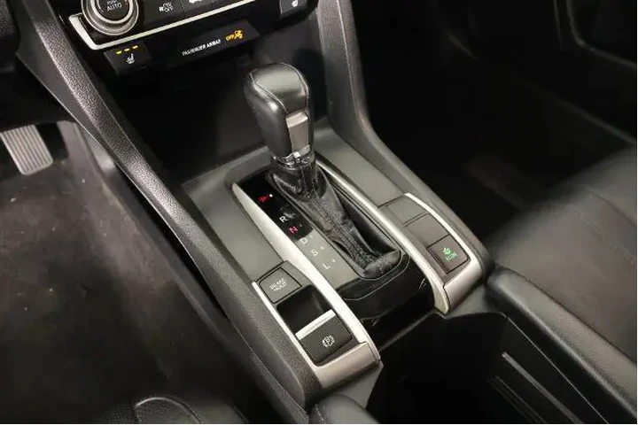 $15773 : Honda Civic 2017 EX-L 4dr Se image 8