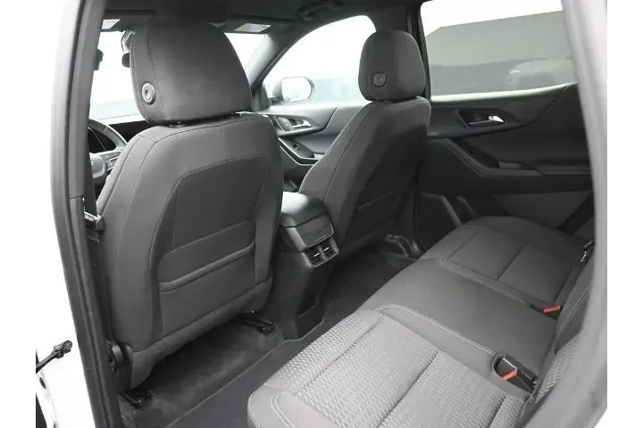 $26112 : Chevrolet Equinox 2025 4x4 L image 2