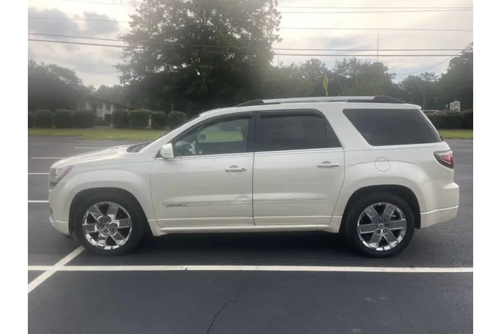 $12000 : 2014 GMC Acadia Denali image 5