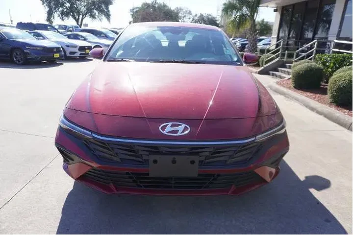 $19488 : Hyundai ELANTRA 2024 SEL 4dr image 2