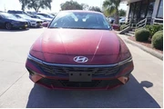 $19488 : Hyundai ELANTRA 2024 SEL 4dr thumbnail
