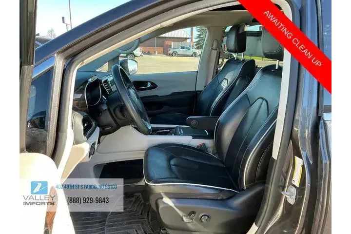 $24697 : Chrysler Pacifica 2022 AWD L image 7
