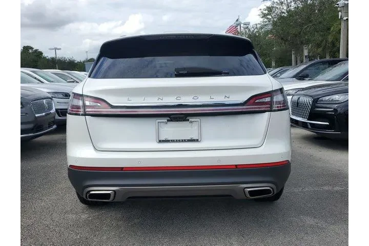 $27990 : Lincoln Nautilus 2023 Standa image 5