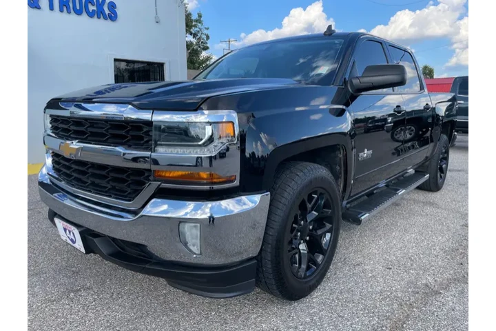 $26995 : 2018 Silverado 1500 LT Crew C image 3