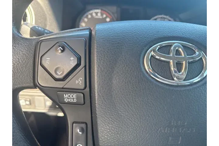 $29754 : Toyota Tacoma 2019 4x4 TRD P image 9