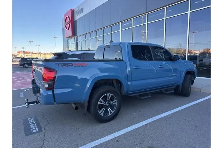 $31991 : Toyota Tacoma 2019 4x4 TRD S image 7